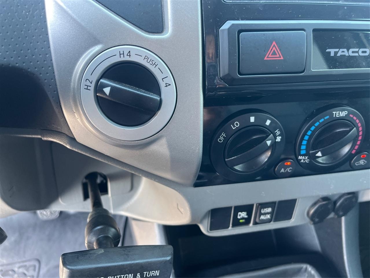 Toyota Tacoma V6 2015