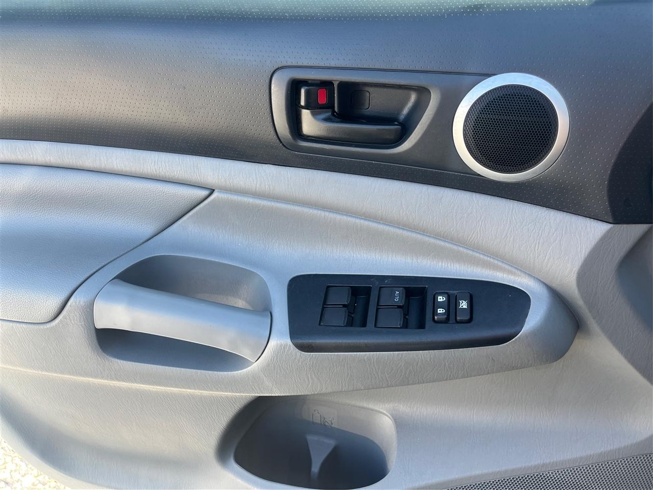Toyota Tacoma V6 2015