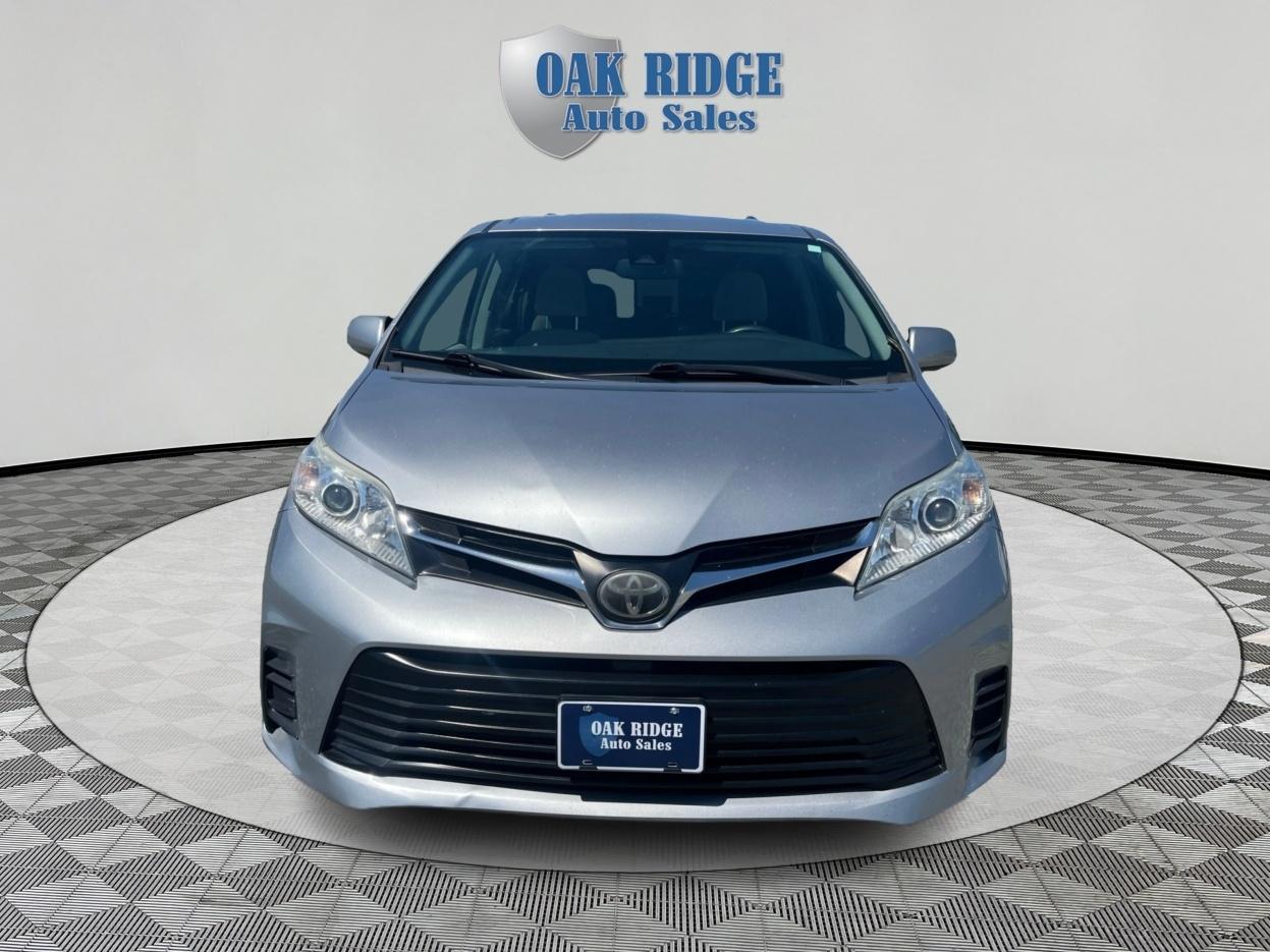 Toyota Sienna  2018