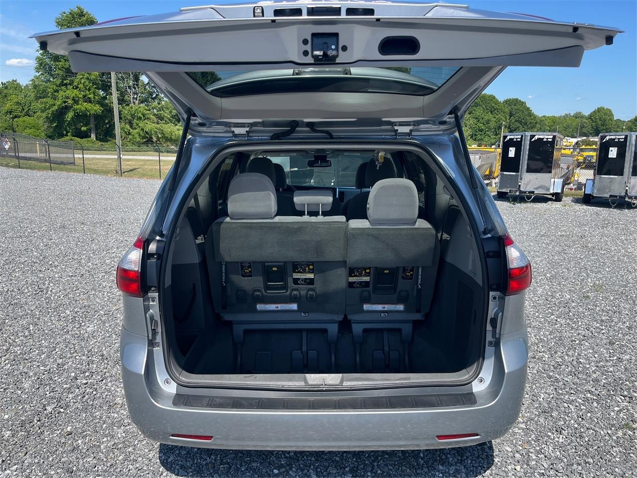 Toyota Sienna  2018