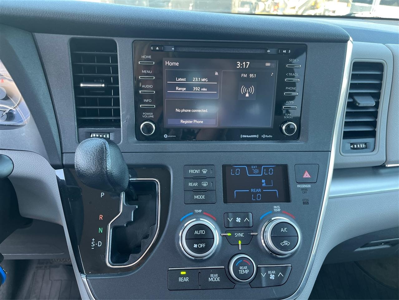 Toyota Sienna  2018