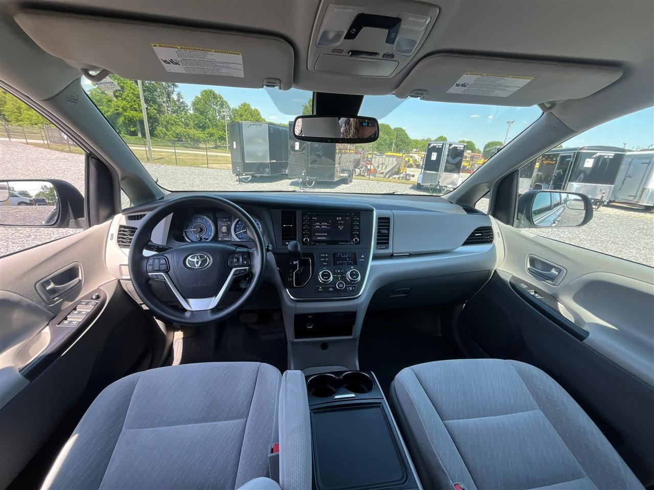 Toyota Sienna  2018