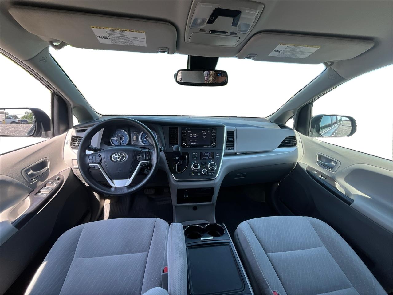 Toyota Sienna  2018