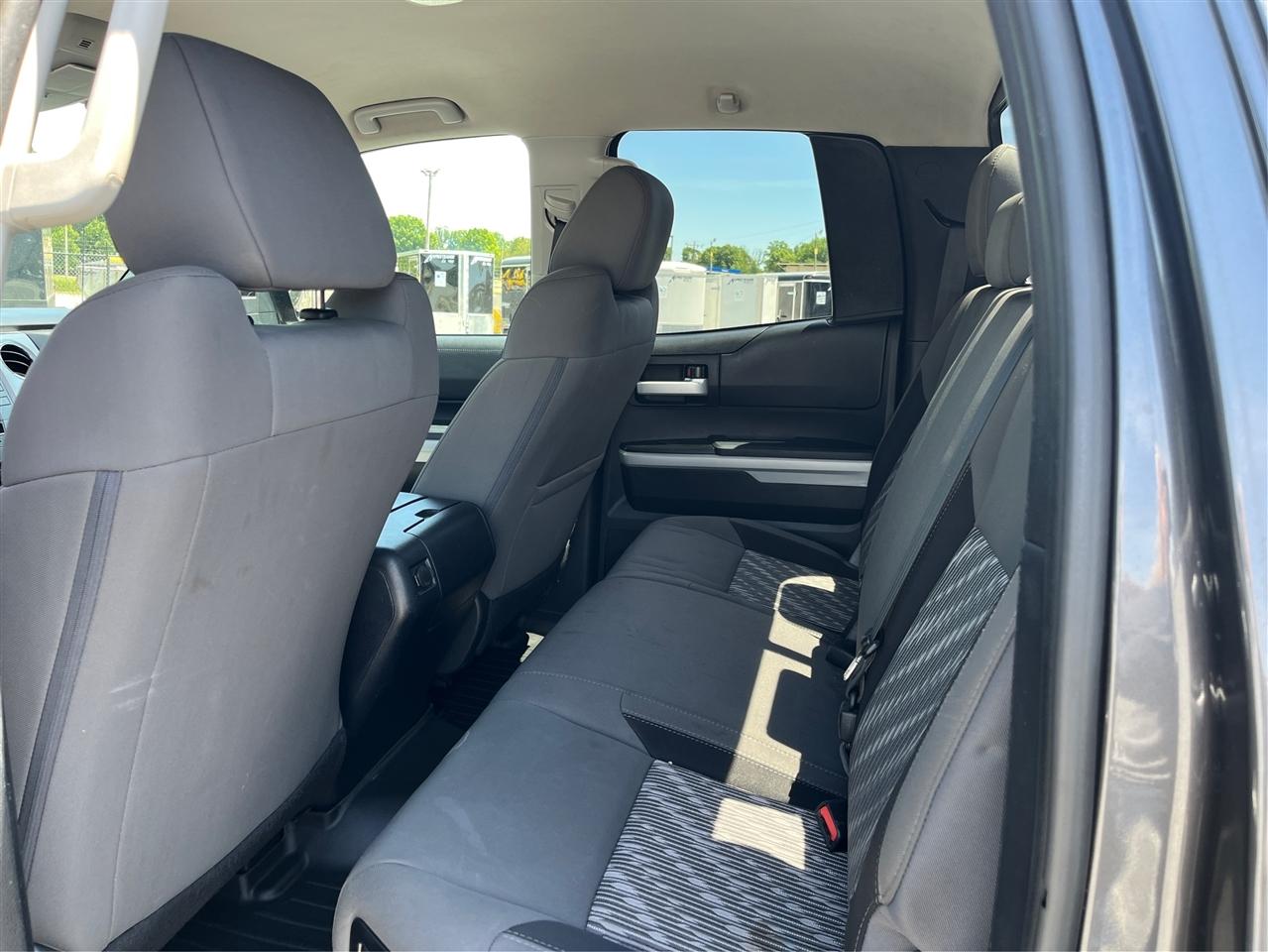 Toyota Tundra SR5 2019