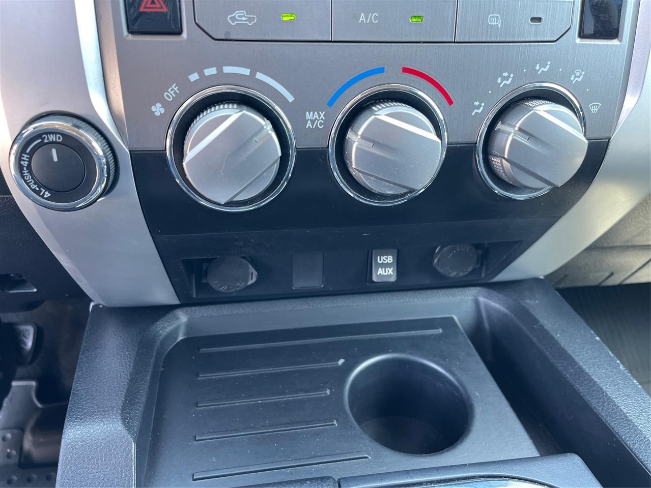 Toyota Tundra SR5 2019