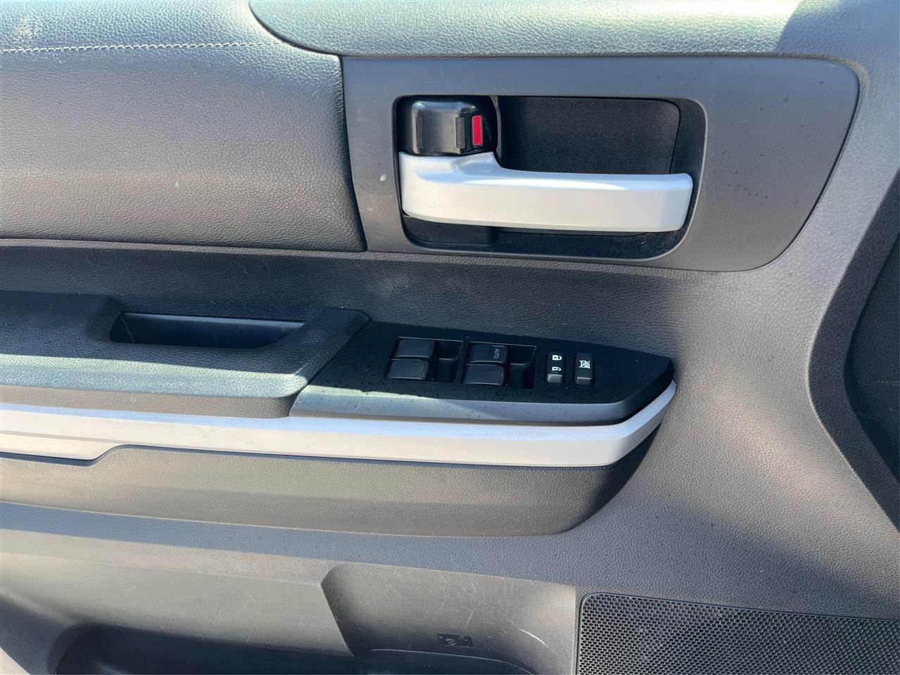 Toyota Tundra SR5 2019