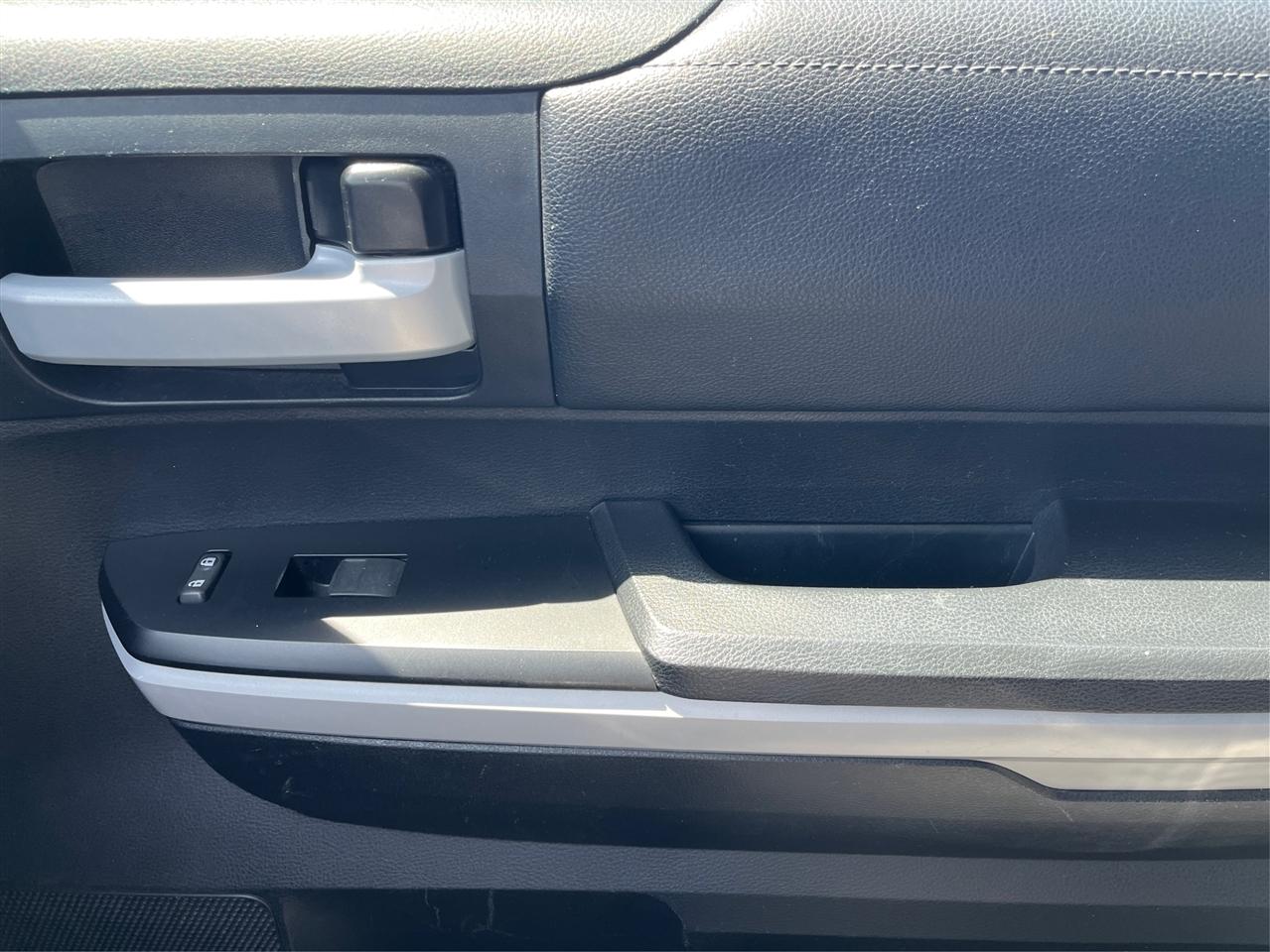 Toyota Tundra SR5 2019
