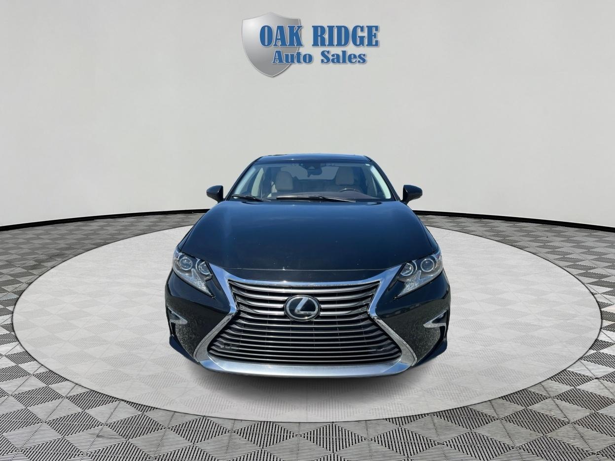 Lexus ES 350 Base 2016