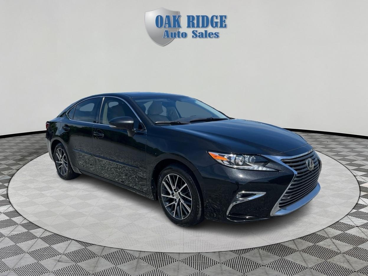 Lexus ES 350 Base 2016