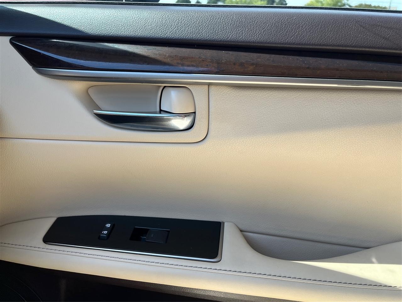 Lexus ES 350 Base 2016