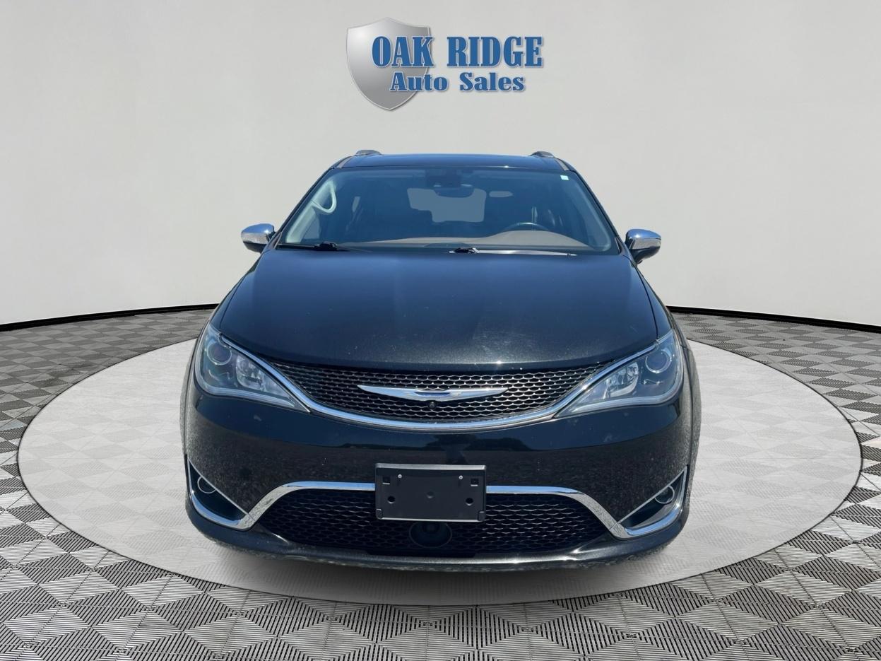 Chrysler Pacifica Limited 2018