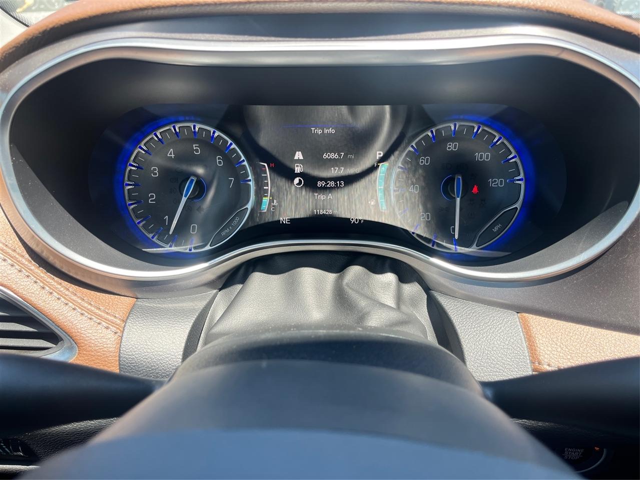 Chrysler Pacifica Limited 2018