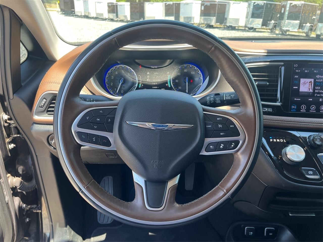 Chrysler Pacifica Limited 2018