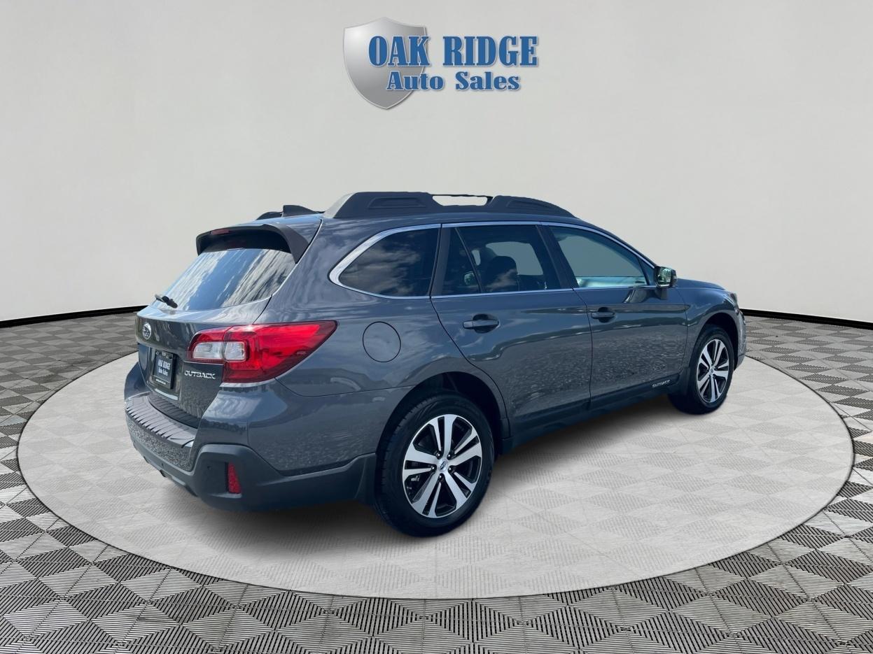 Subaru Outback  2018