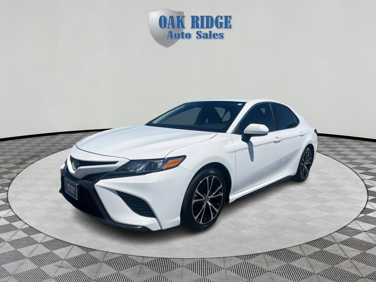 Toyota Camry  2020