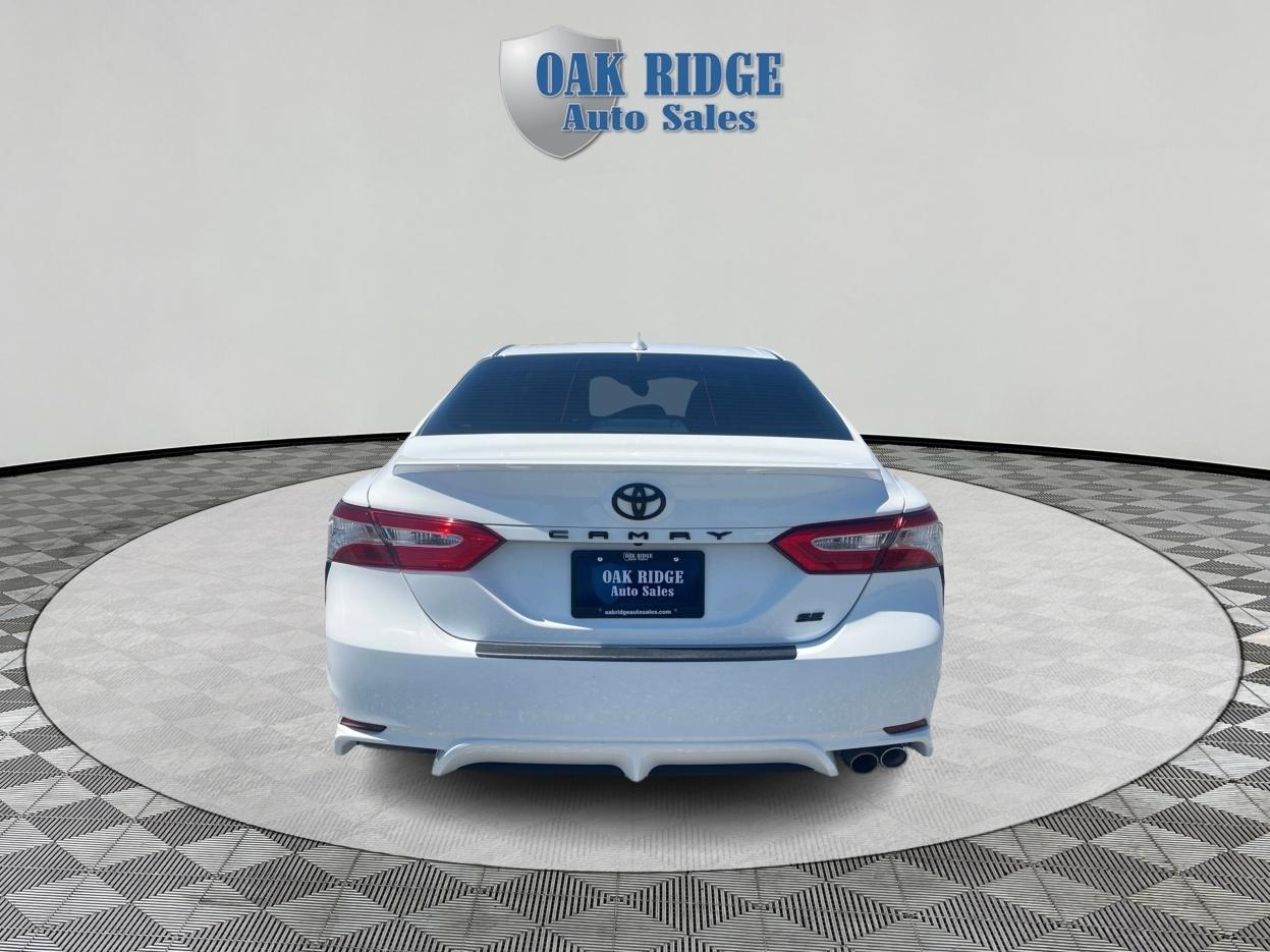 Toyota Camry  2020