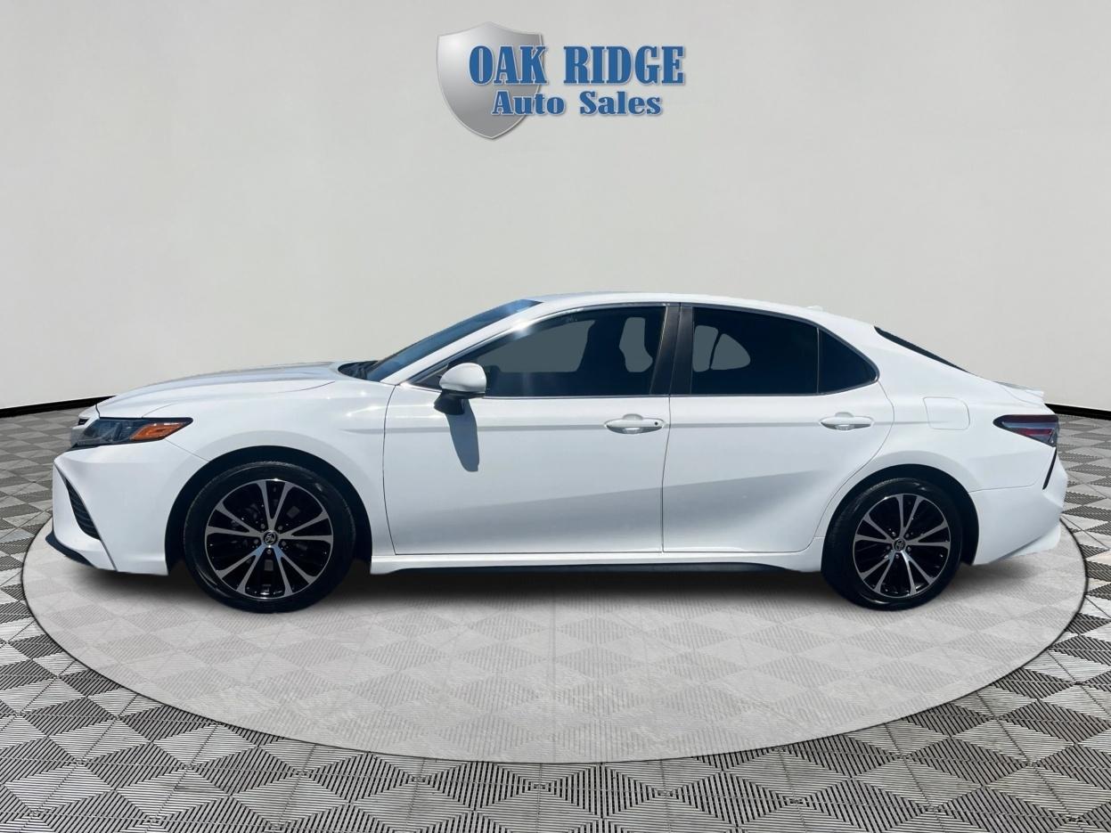 Toyota Camry  2020