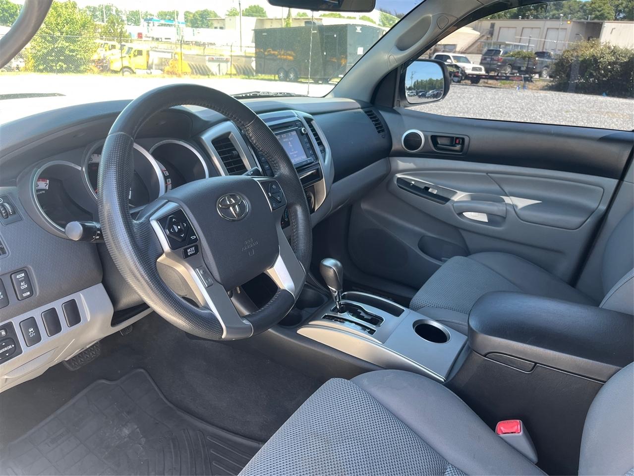 Toyota Tacoma PreRunner V6 2015