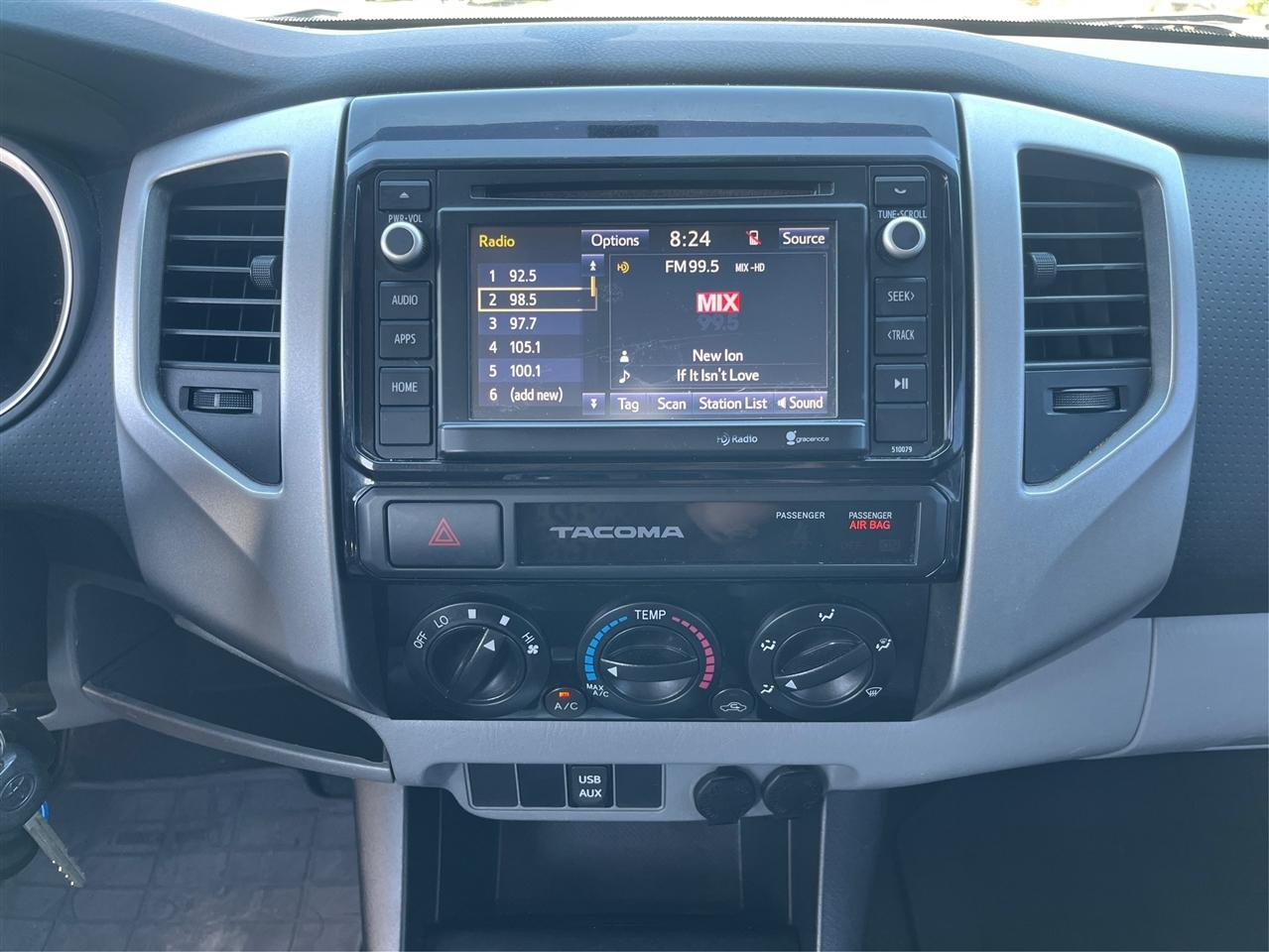 Toyota Tacoma PreRunner V6 2015