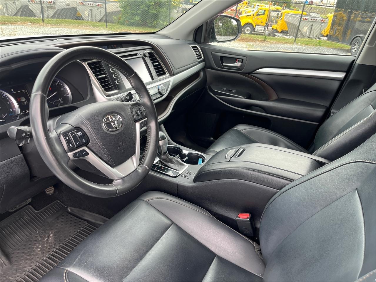 Toyota Highlander  2019