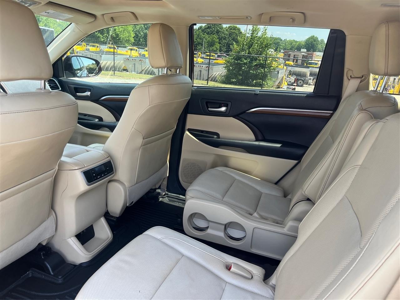 Toyota Highlander  2018