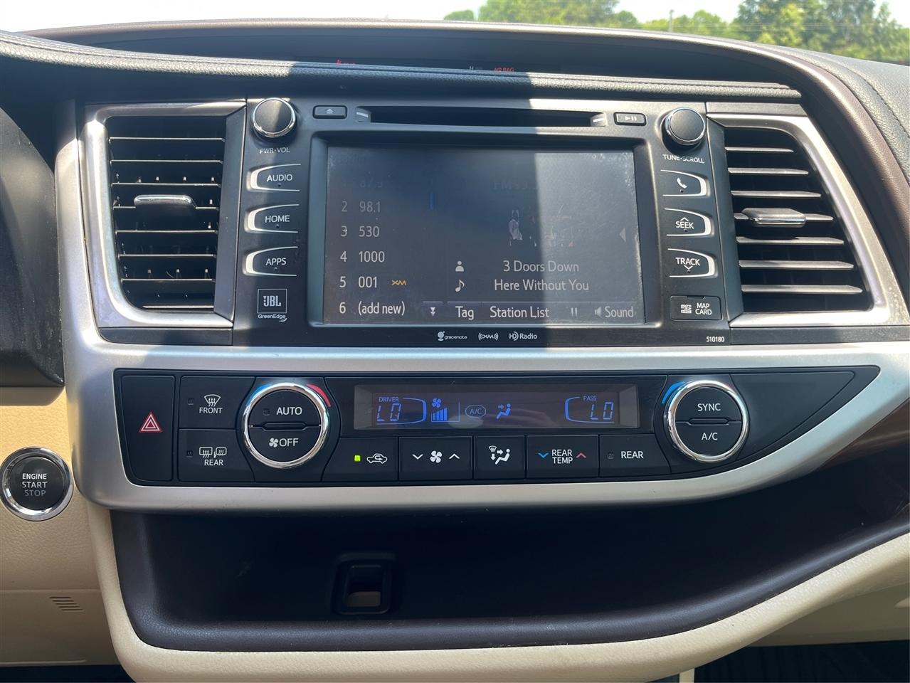 Toyota Highlander  2018