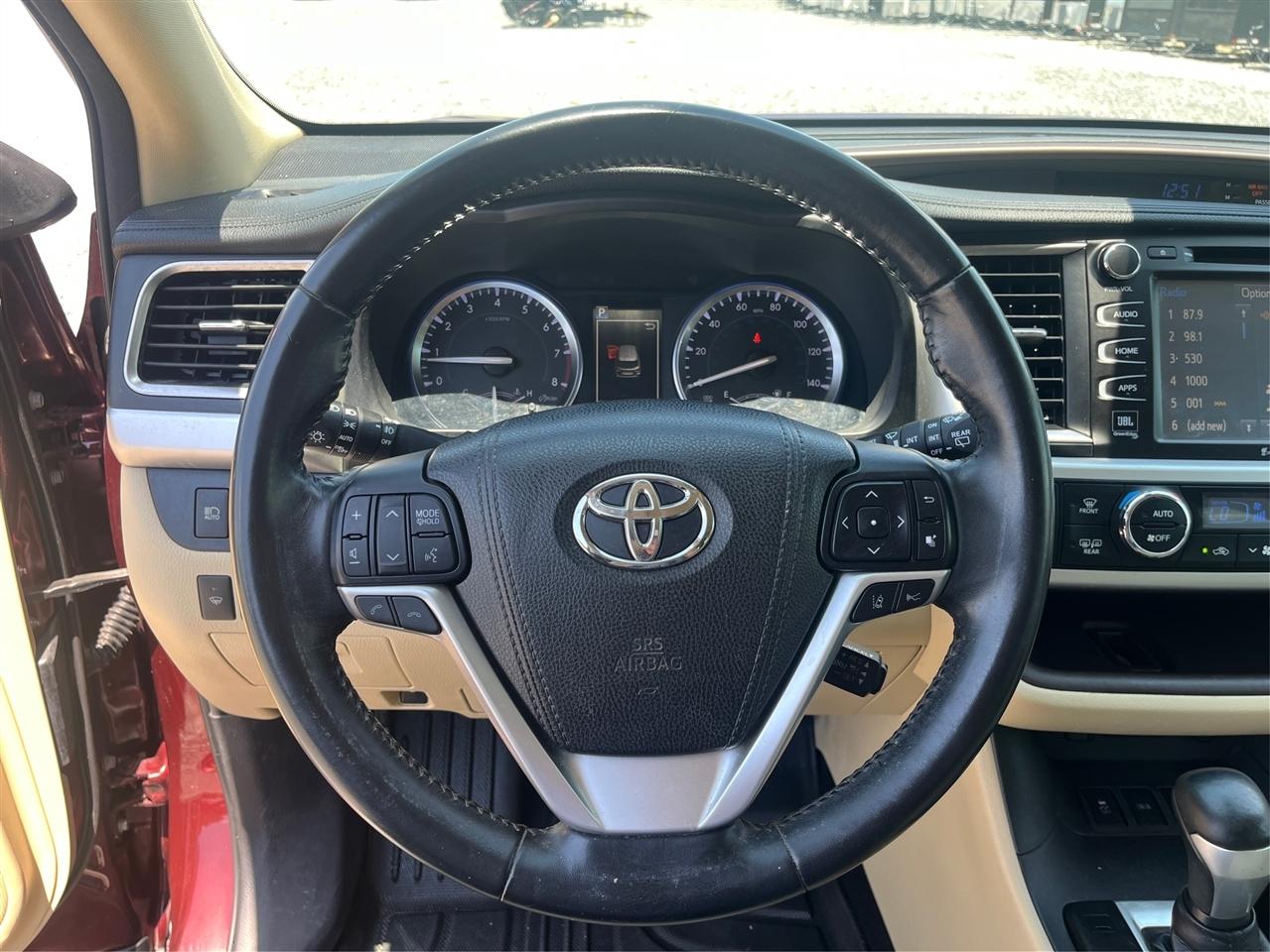 Toyota Highlander  2018