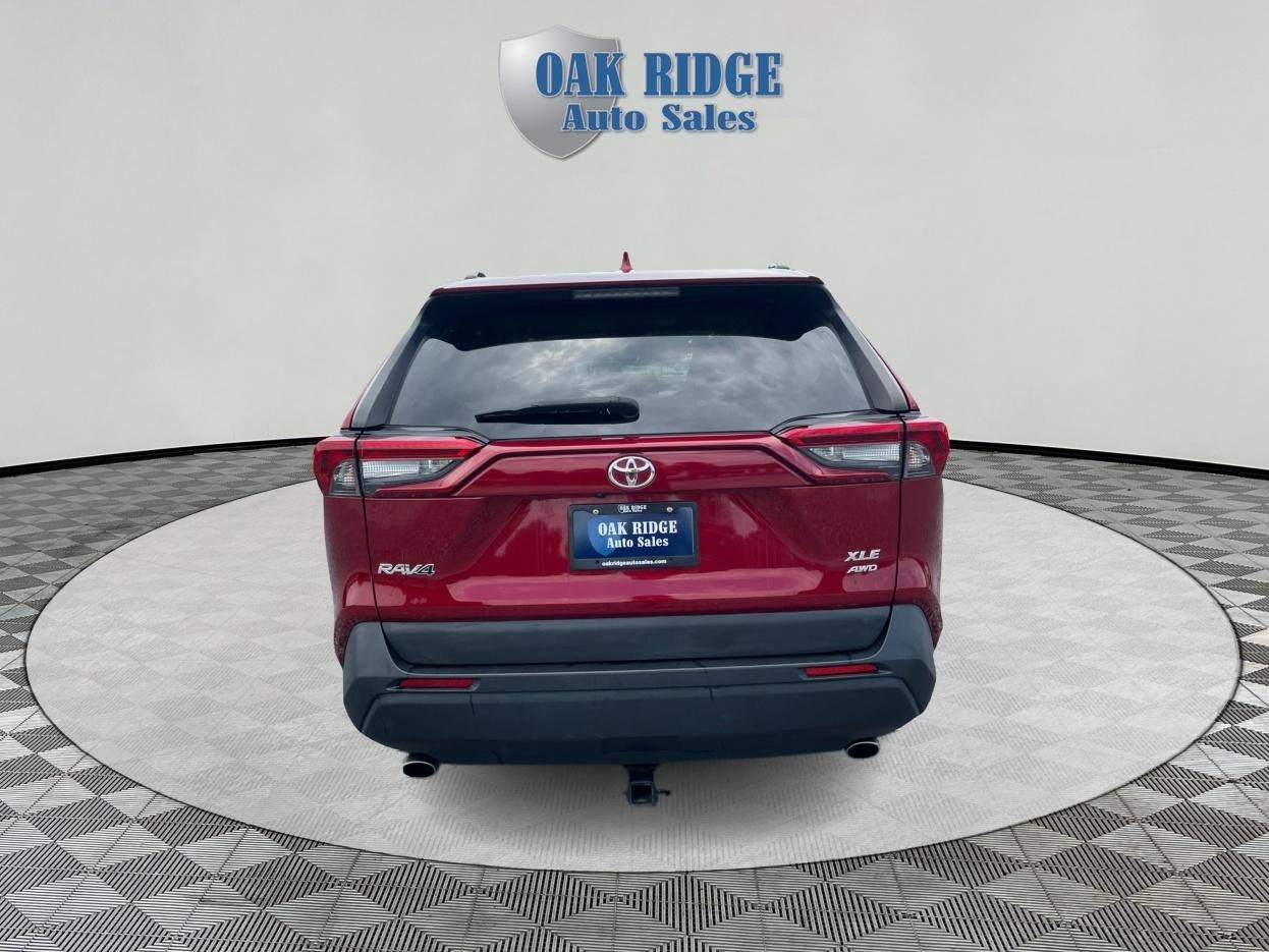 Toyota RAV4 XLE 2019
