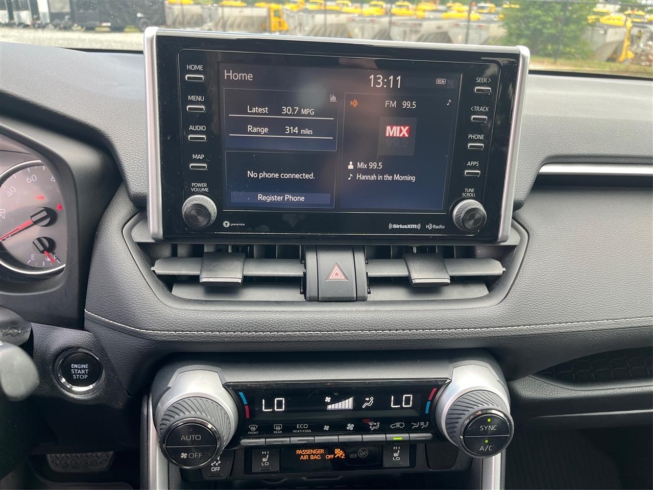 Toyota RAV4 XLE 2019