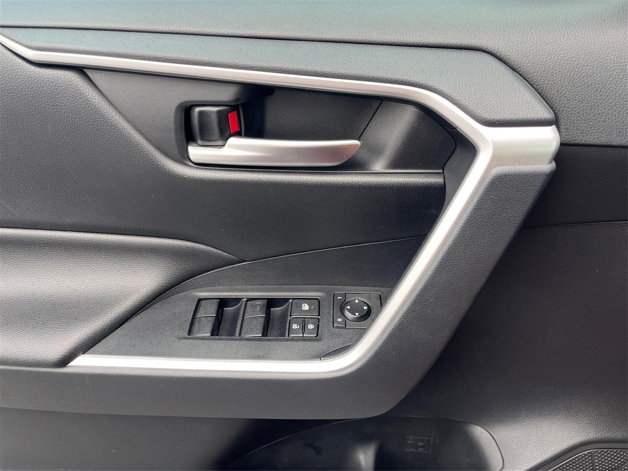 Toyota RAV4 XLE 2019