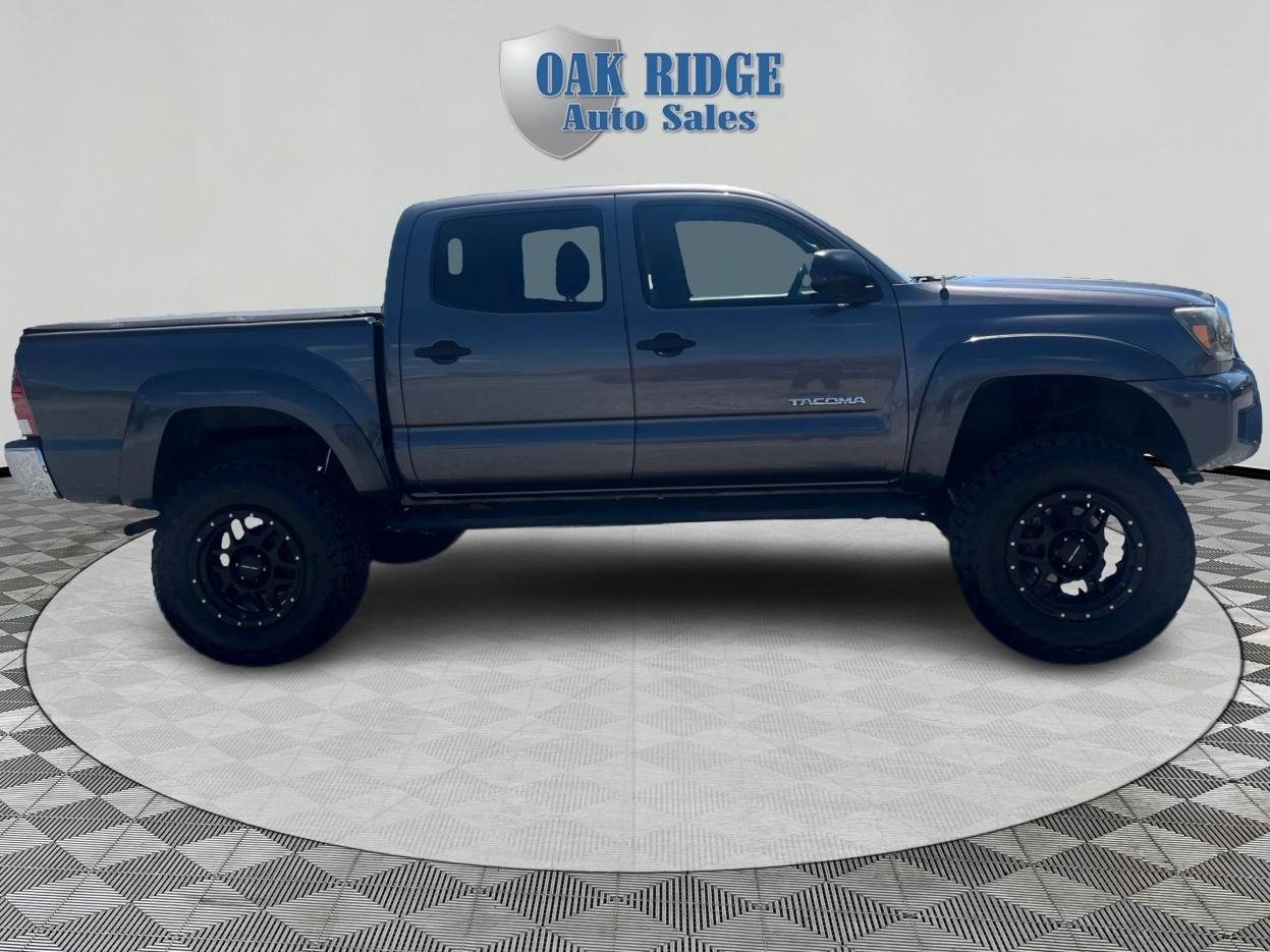 Toyota Tacoma PreRunner V6 2015