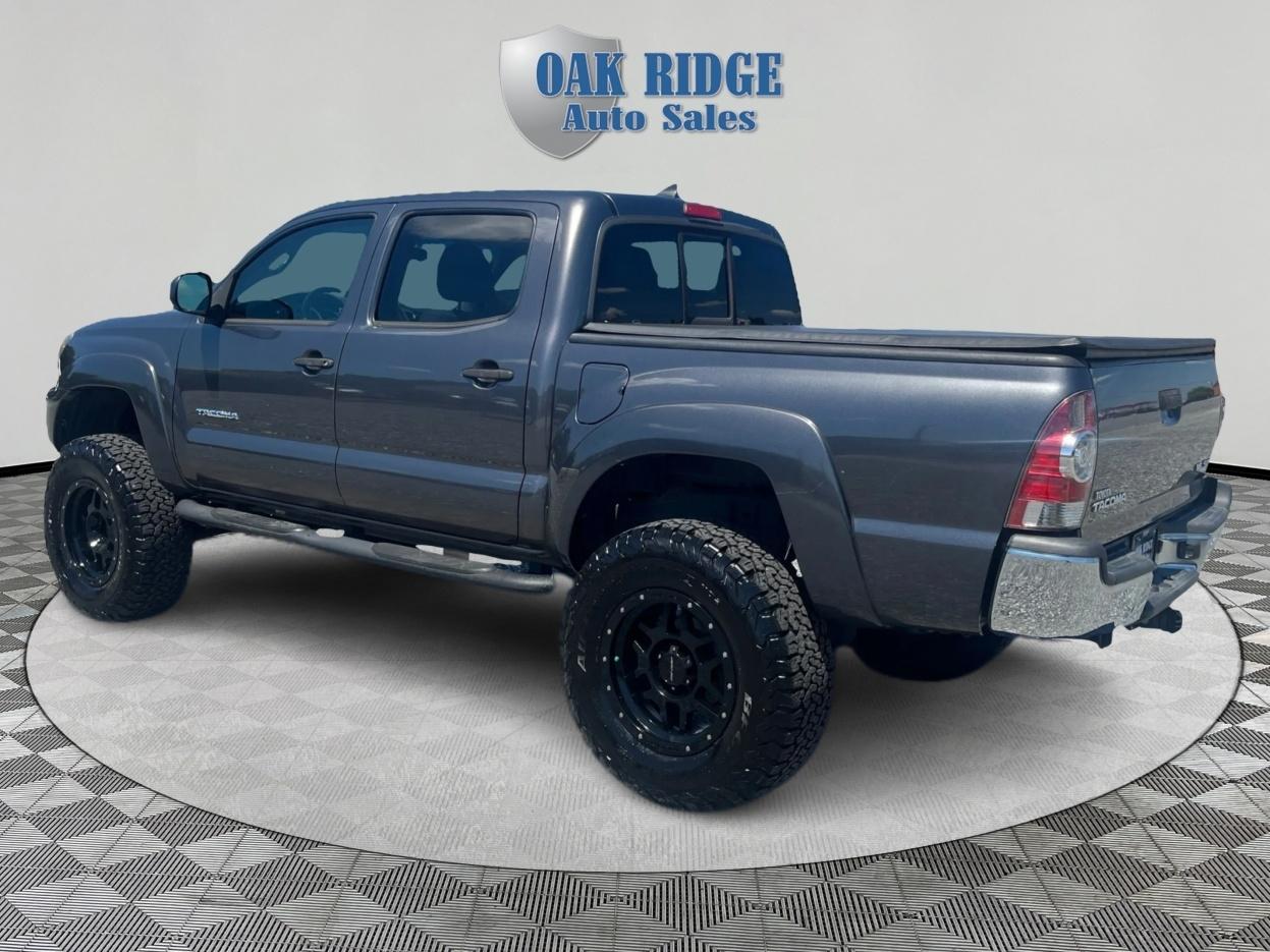 Toyota Tacoma PreRunner V6 2015