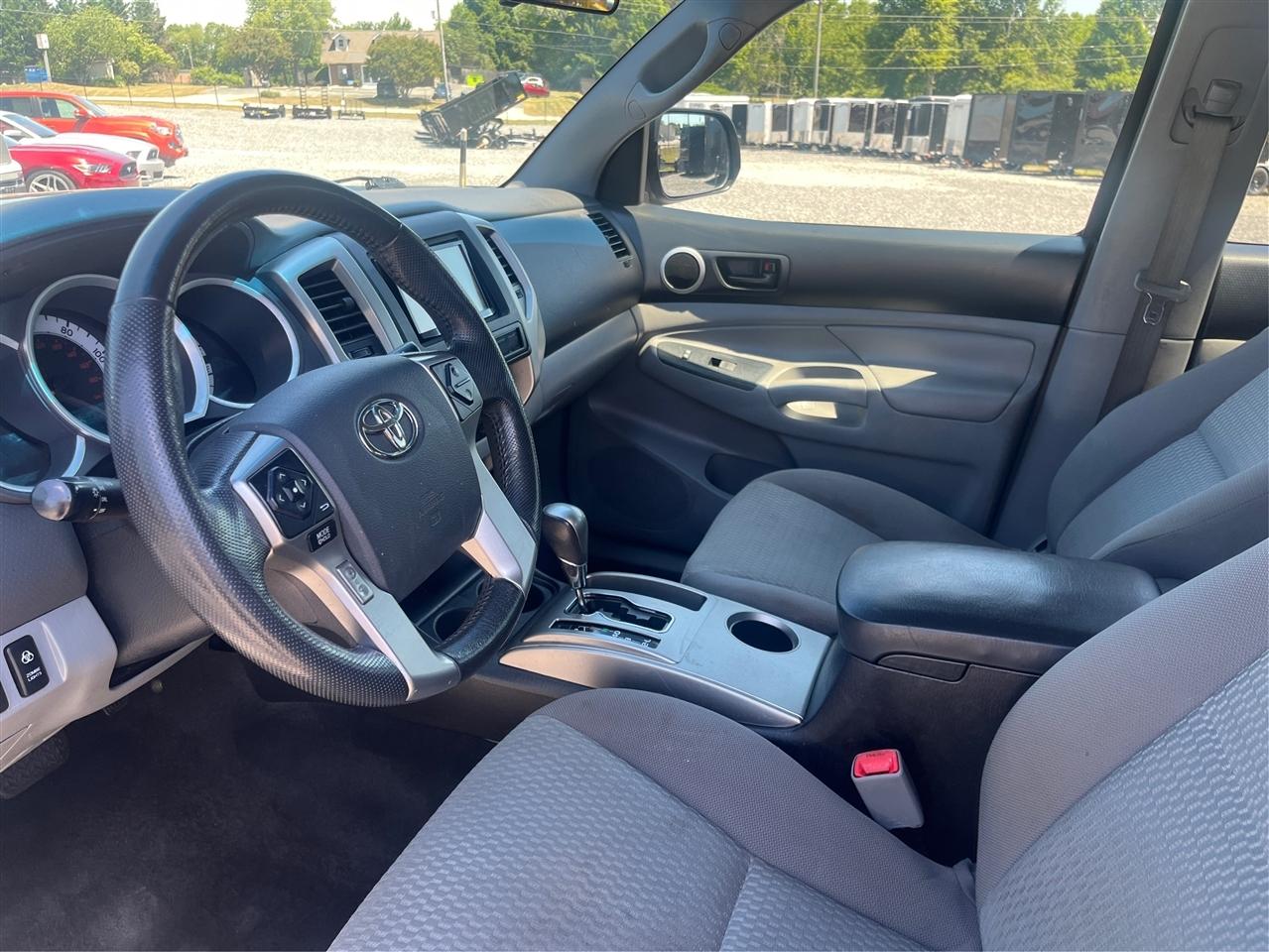 Toyota Tacoma PreRunner V6 2015
