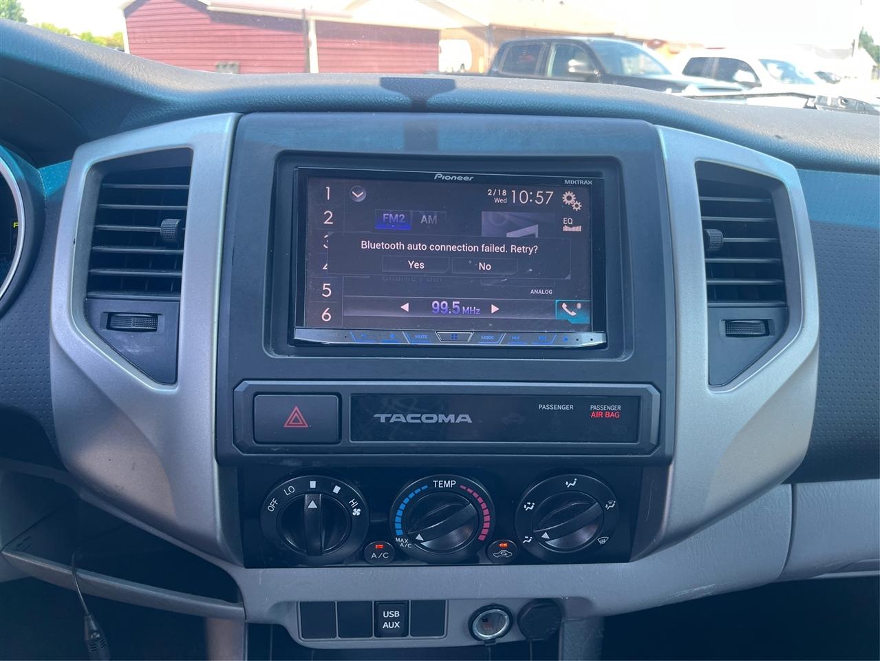 Toyota Tacoma PreRunner V6 2015