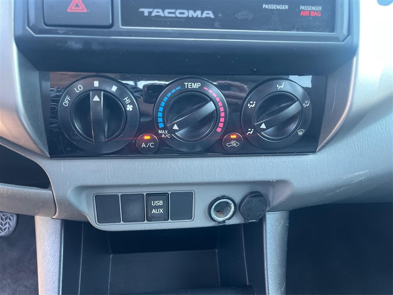 Toyota Tacoma PreRunner V6 2015