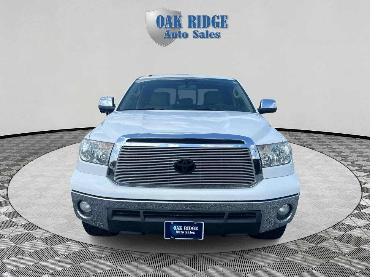 Toyota Tundra  2011