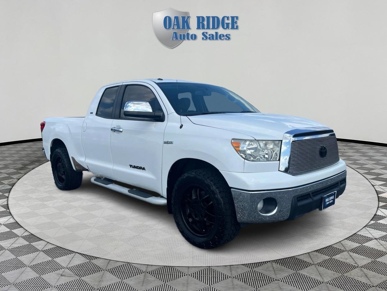 Toyota Tundra  2011
