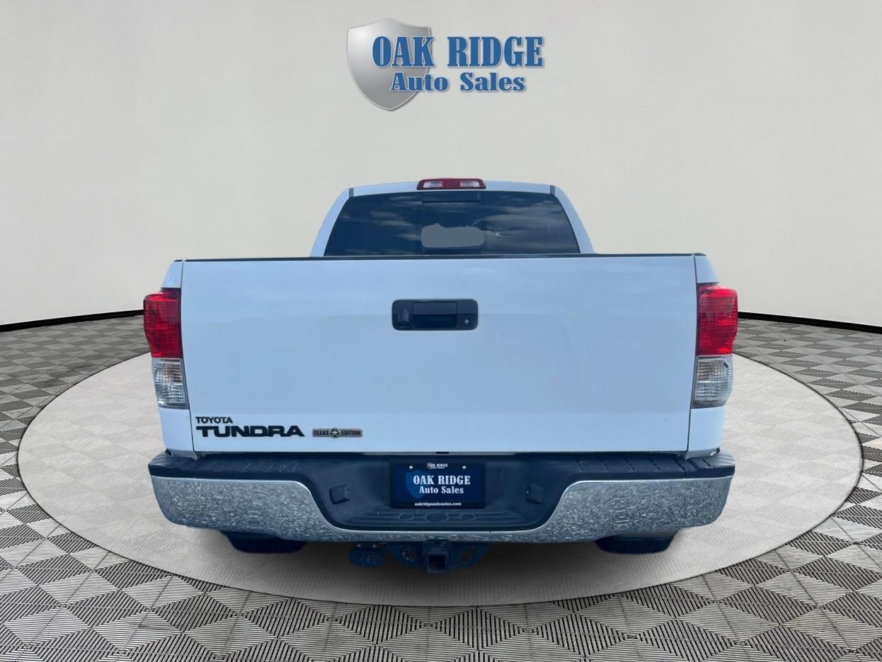 Toyota Tundra  2011