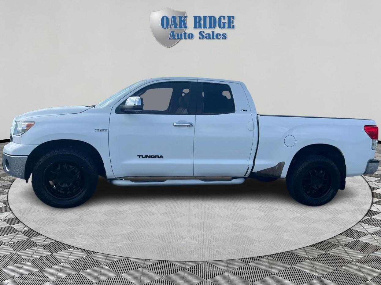 Toyota Tundra  2011