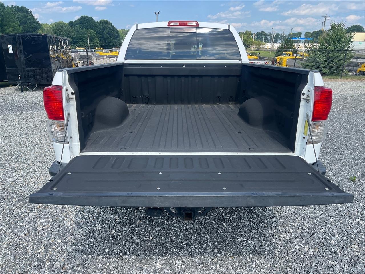 Toyota Tundra  2011