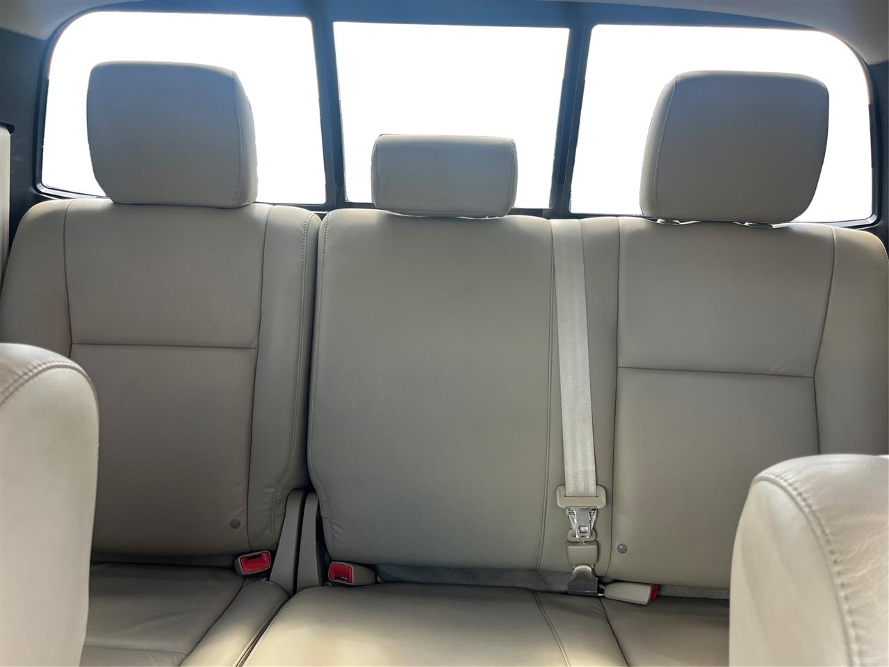 Toyota Tundra  2011