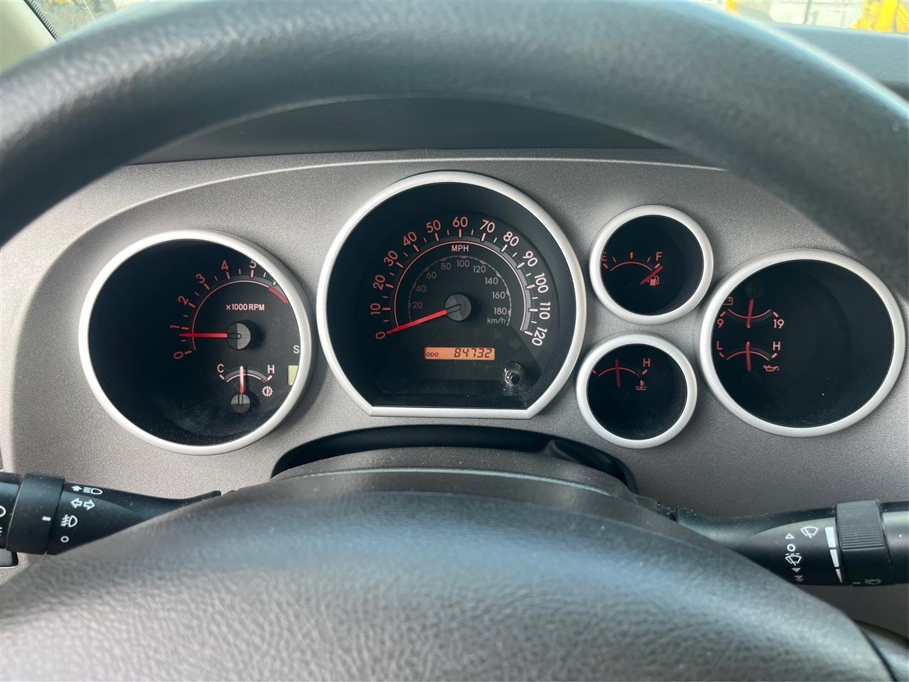 Toyota Tundra  2011