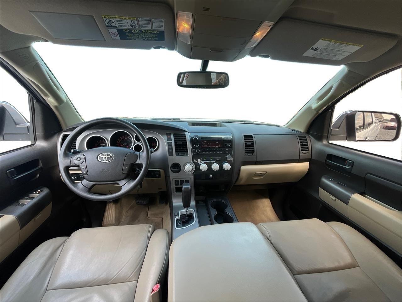 Toyota Tundra  2011