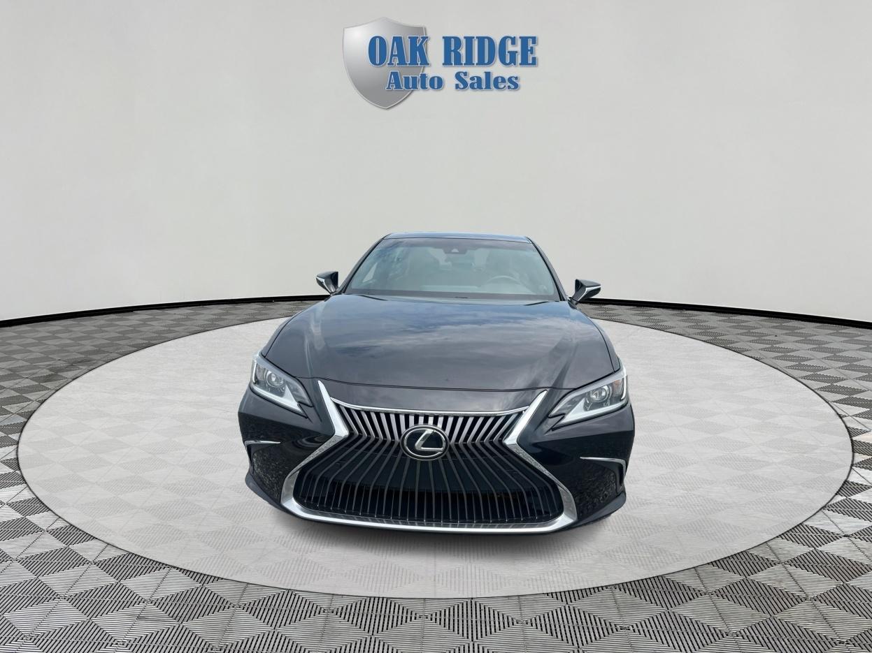 Lexus ES 350 Base 2019