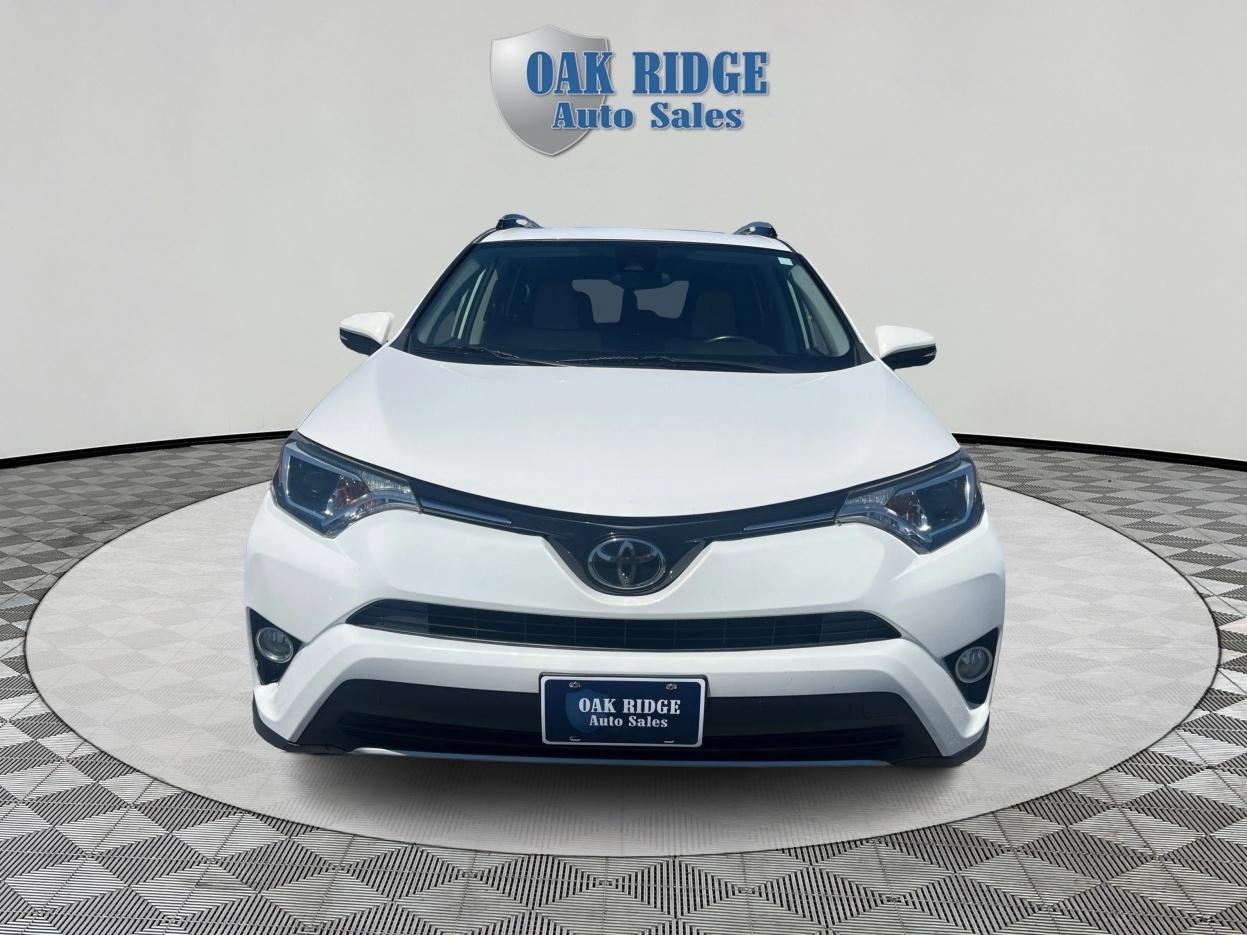 Toyota RAV4  2018