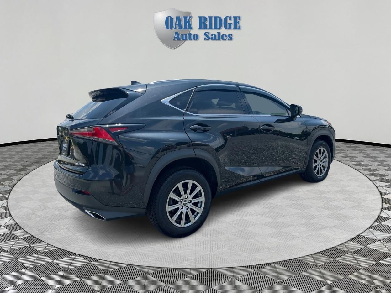 Lexus NX 200t Base 2019