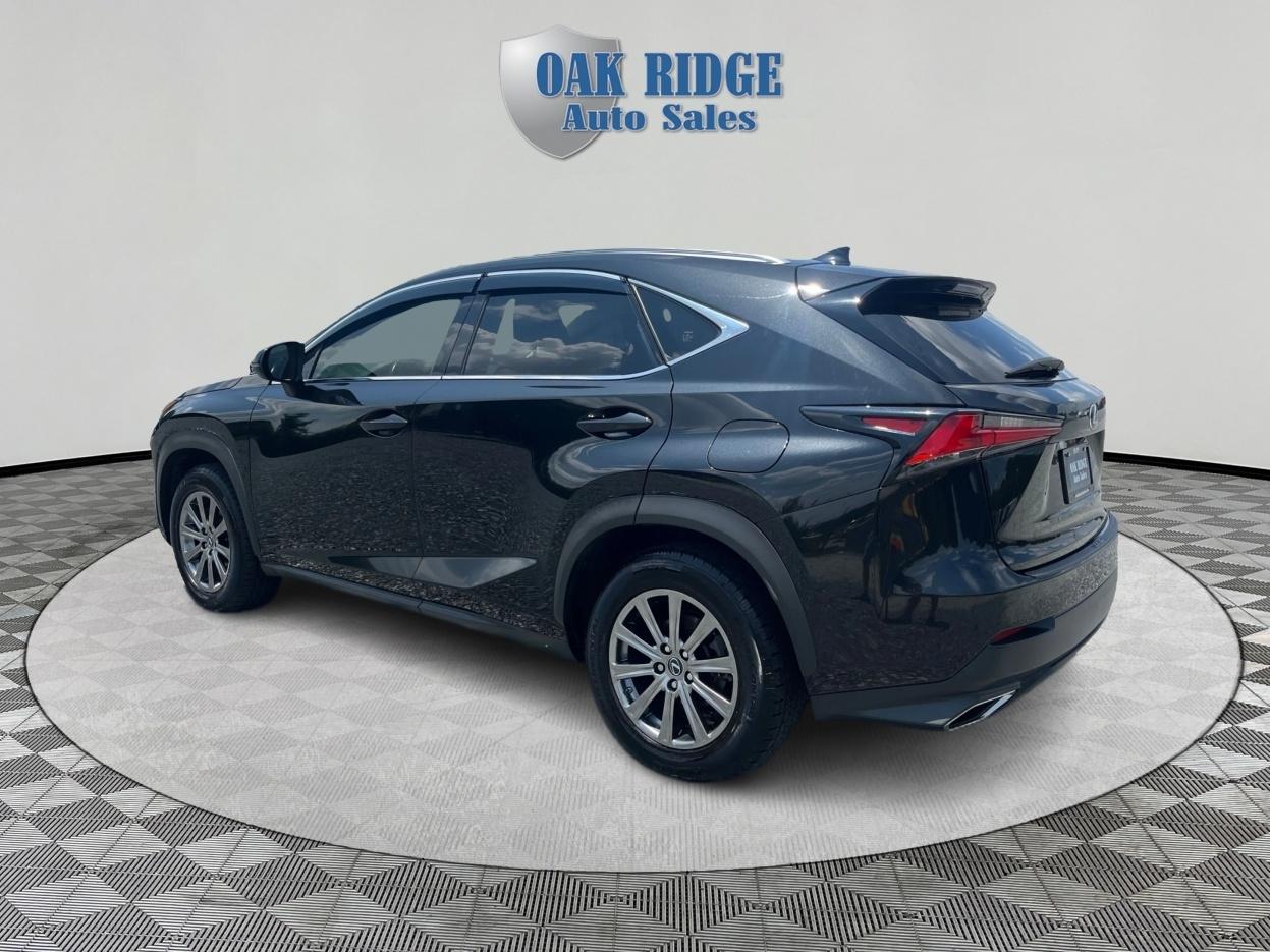 Lexus NX 200t Base 2019