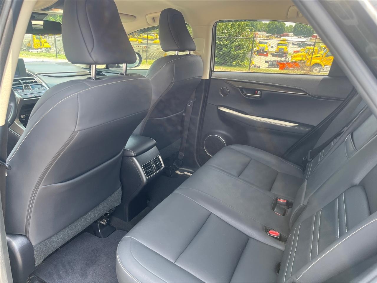 Lexus NX 200t Base 2019