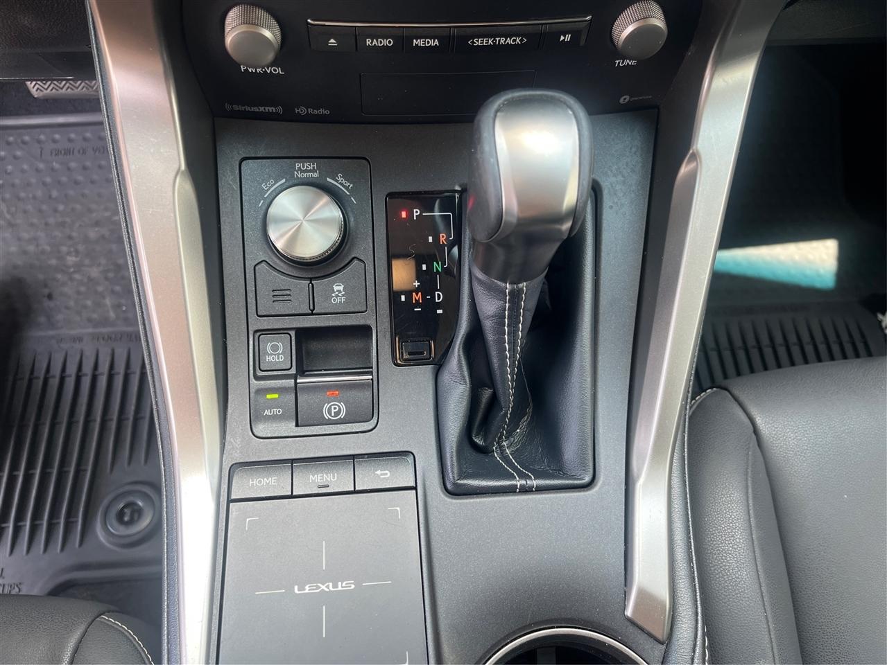 Lexus NX 200t Base 2019