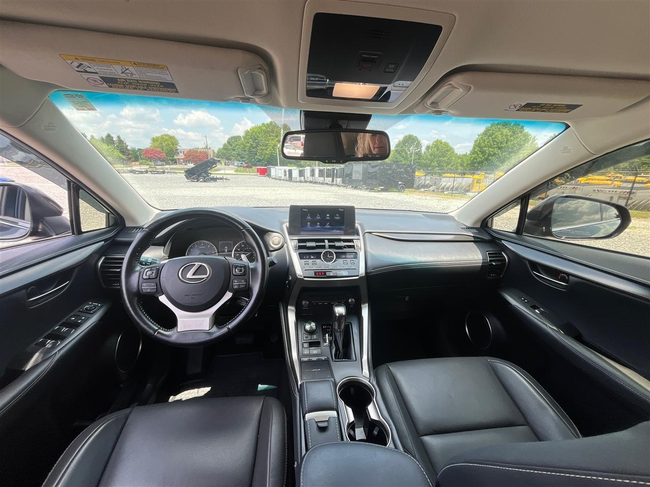Lexus NX 200t Base 2019